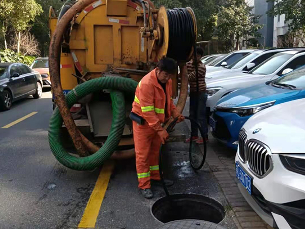 和硕排污管道清淤